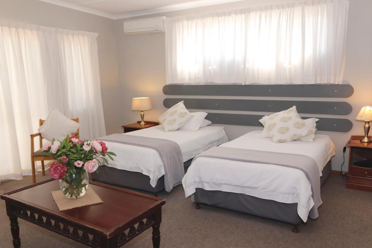 The Village Guesthouse Ceres Εξωτερικό φωτογραφία