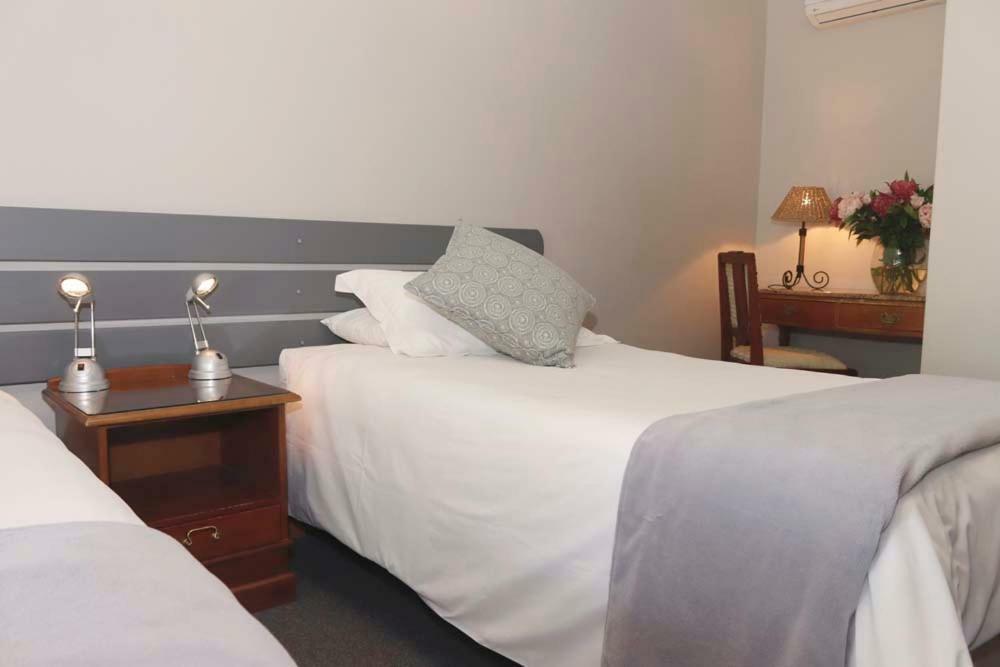 The Village Guesthouse Ceres Εξωτερικό φωτογραφία