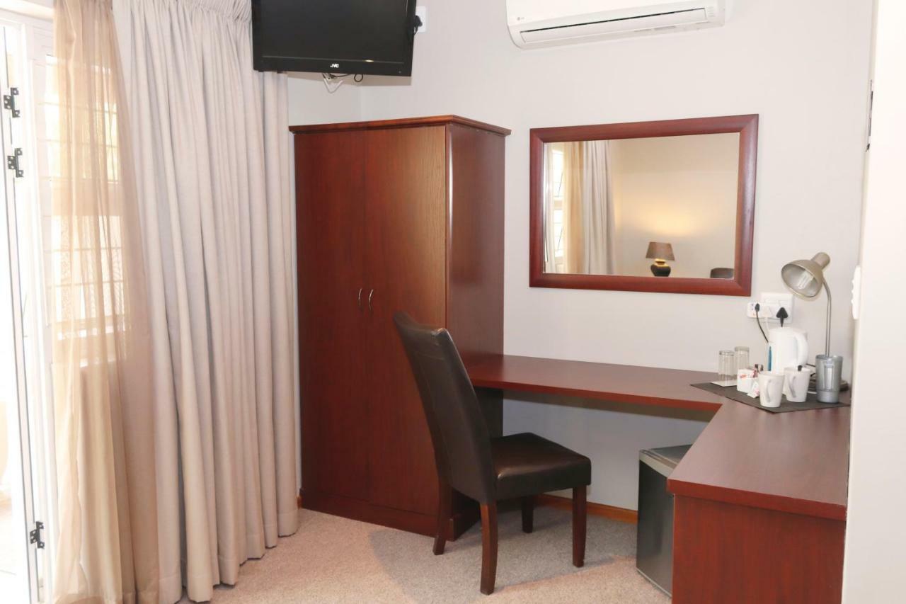 The Village Guesthouse Ceres Εξωτερικό φωτογραφία